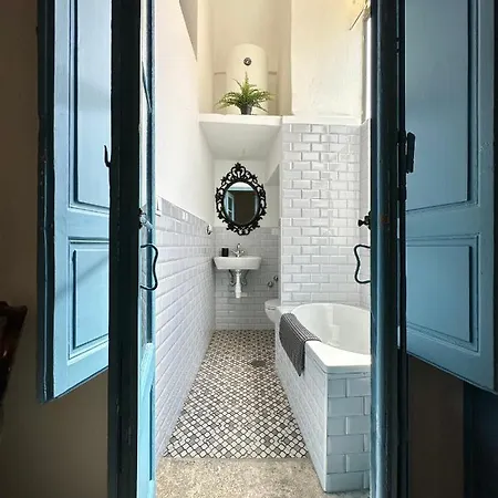 Apartamento Spacious Palazzo W/epicterrace+sea View, N/piazza Ostuni