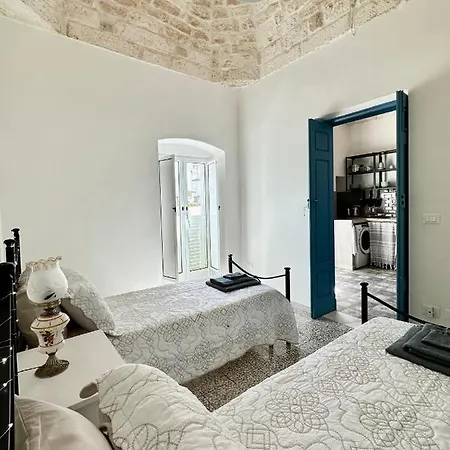 Spacious Palazzo W/epicterrace+sea View, N/piazza Ostuni