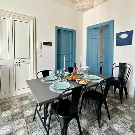 Apartamento Spacious Palazzo W/epicterrace+sea View, N/piazza Ostuni